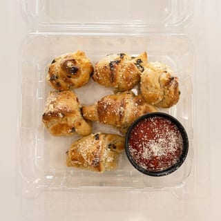 Garlic Knots