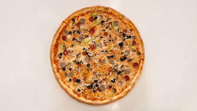 Supreme Pizza.